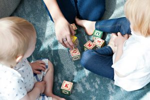 aide à la parentalité bien être familial